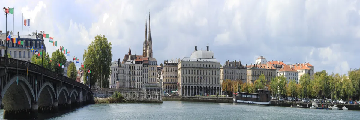 Image Rencontre femme cougar Bayonne